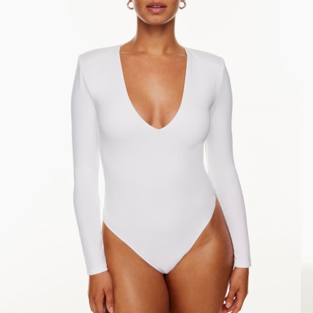 Aritzia contour bodysuit